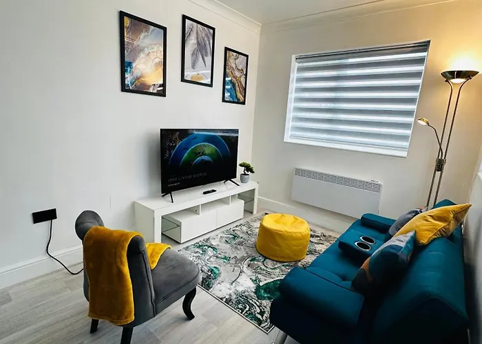 Cozy Haven Your Perfect 1Bed Le2